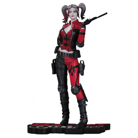 DC Direct Statue Harley Quinn Red, White and Black statue Injustice 2