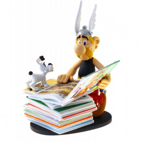 Asterix statuette - Collectoys Collection - Asterix et la pile d'albums - 15cm