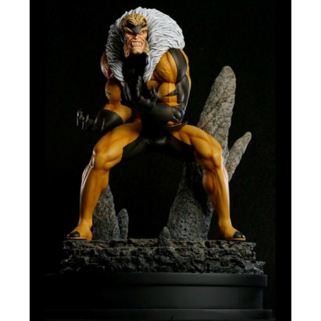 Bowen Designs Painted Statue - Sabretooth (Modern) - Occasion