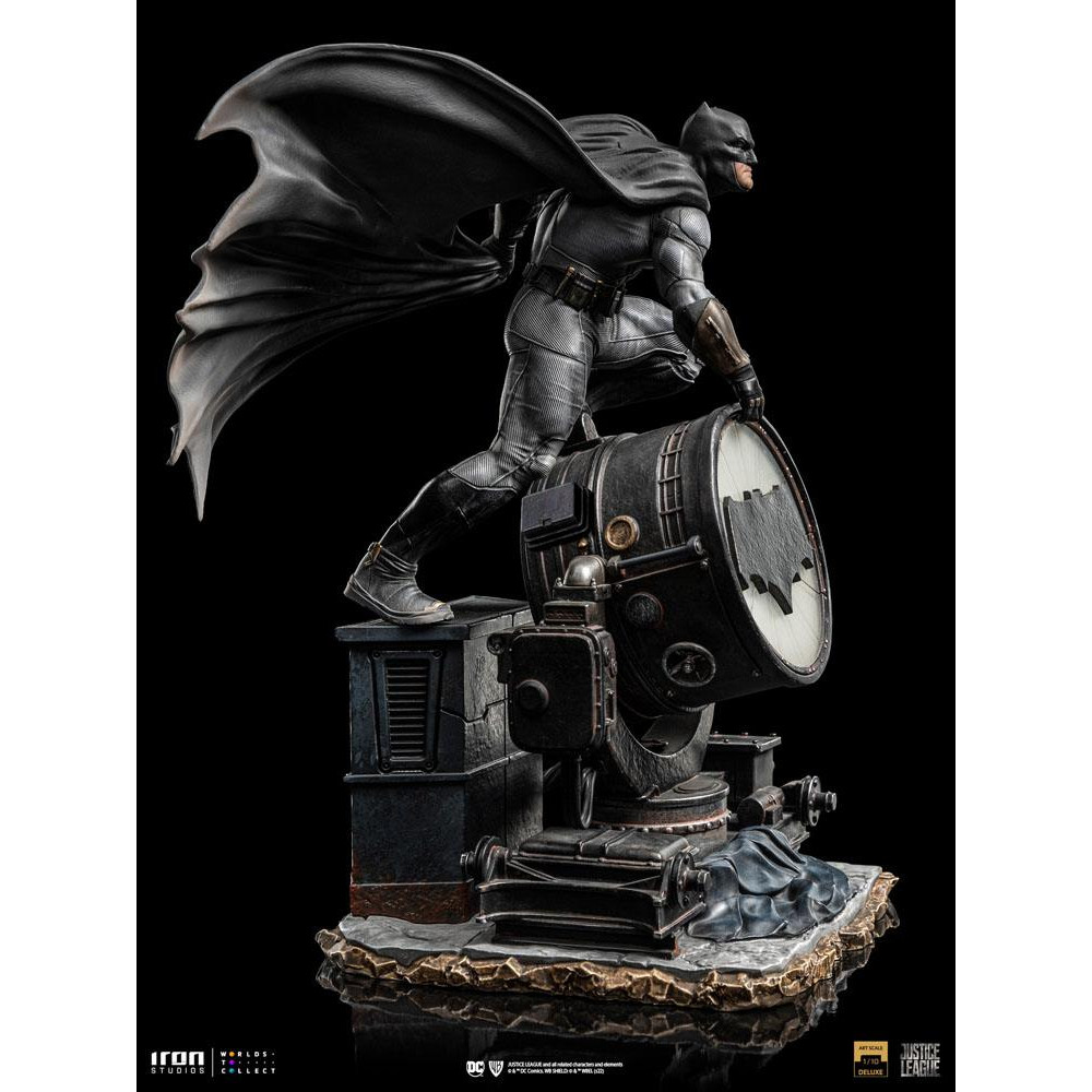 Statue de Batman - Pop culture et décoration Industrielle - Atelier 416