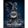 Iron Studios Batman on Batsignal - Zack Snyder's Justice League - Deluxe Art Scale 1/10