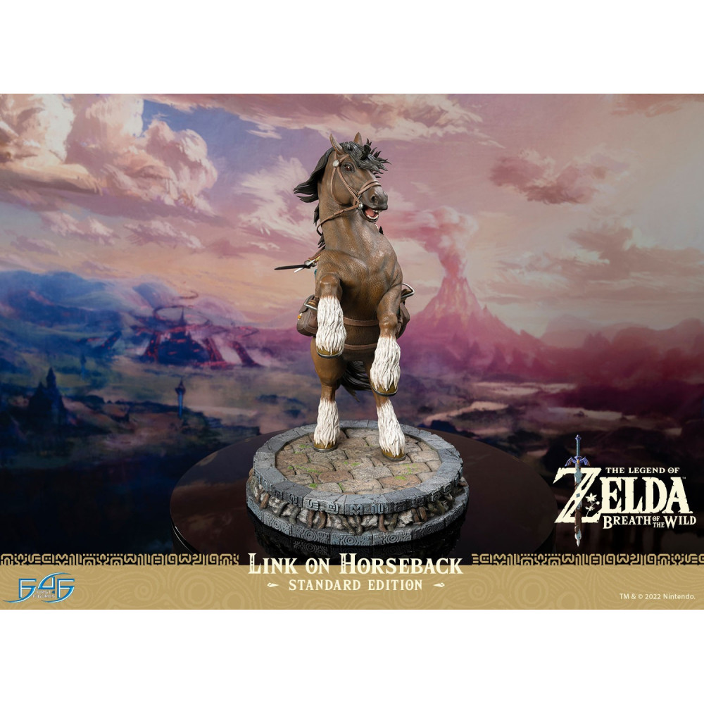 Zelda: Breath of the Wild Link Statue: First 4 Figures - Tokyo